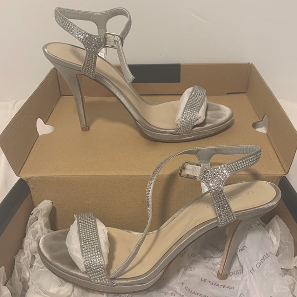 Le Château heels - Picture 4 of 4